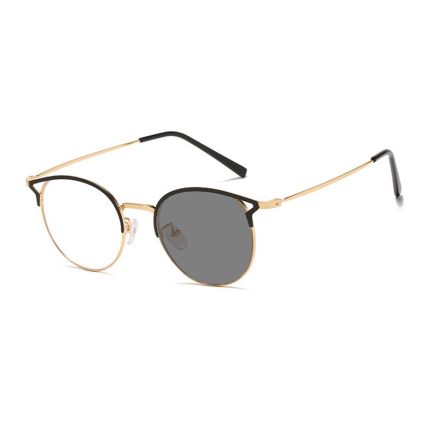 Women's metal cat eye photochromic glasses for myopia men sun myopia